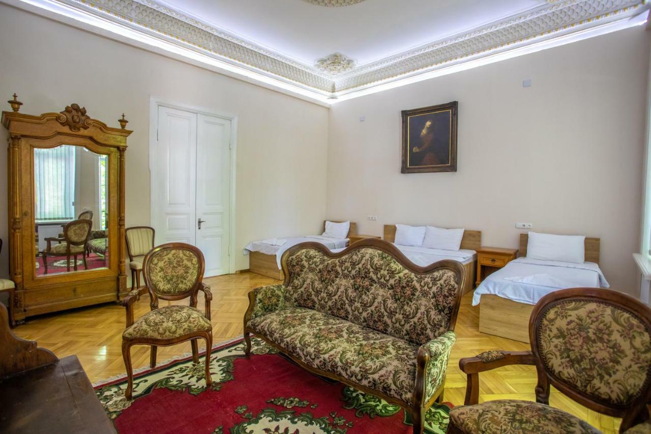 Hotel Veneto Kutaisi Exteriör bild