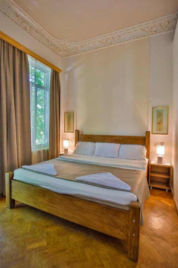 Hotel Veneto Kutaisi Exteriör bild