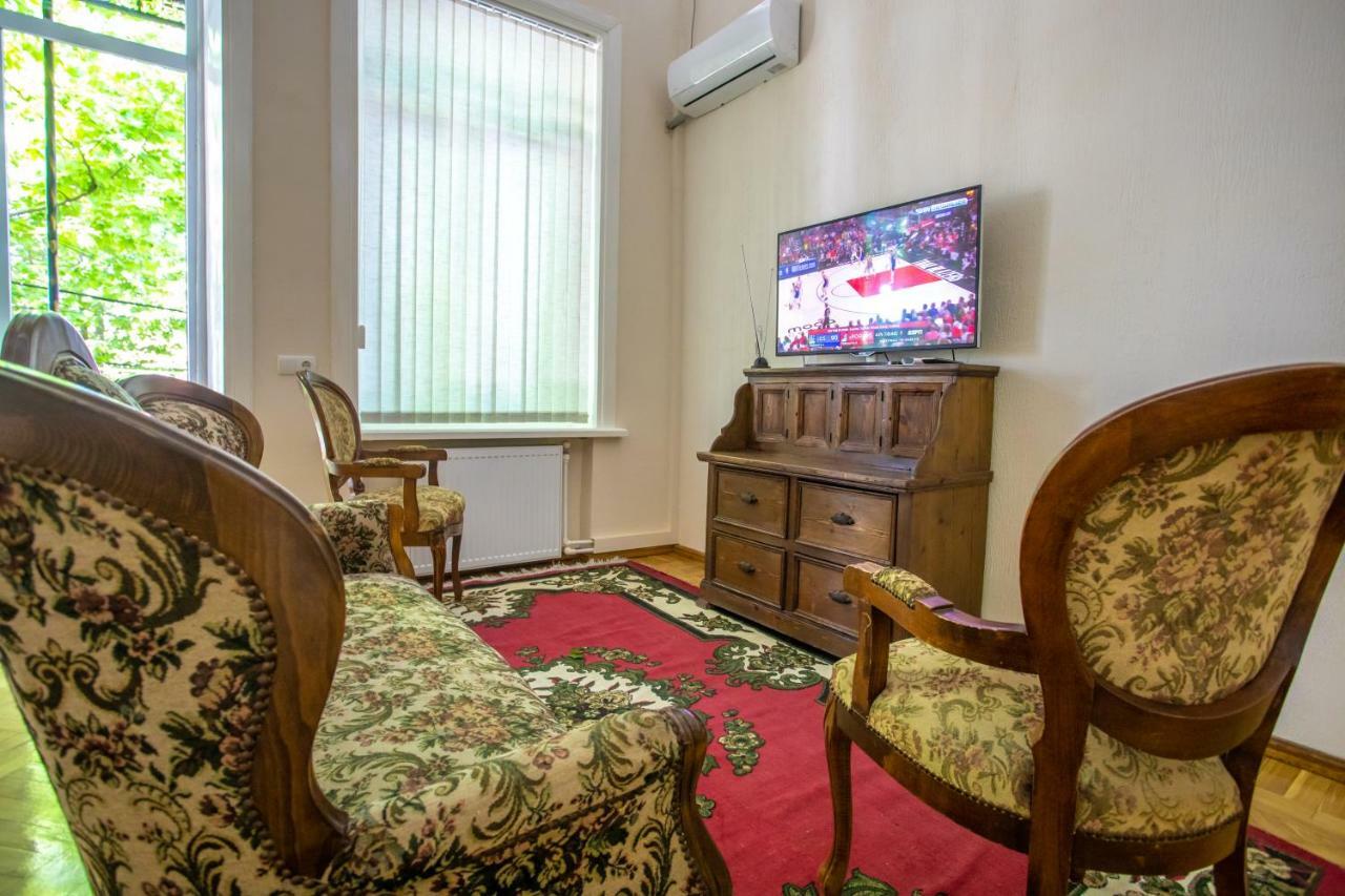 Hotel Veneto Kutaisi Exteriör bild